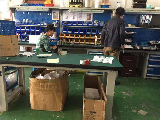 被炒得火熱的鉗工工作桌價(jià)格，如今多少才合適？【天金岡】