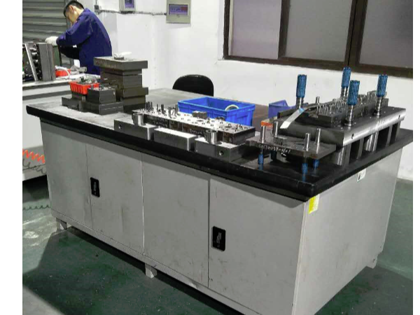 重型鉗工修模桌，你買(mǎi)對(duì)了嗎？【天金岡】