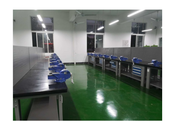 臺虎鉗工作桌的互聯網直賣模式，優勢到底在哪里？【天金岡】