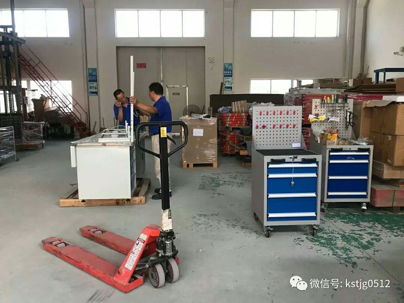 多功能工具車