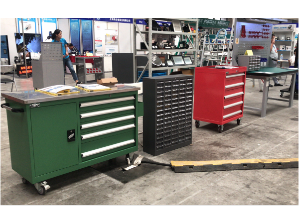 江蘇車間工具柜怎么買，選對材質很重要【天金岡】