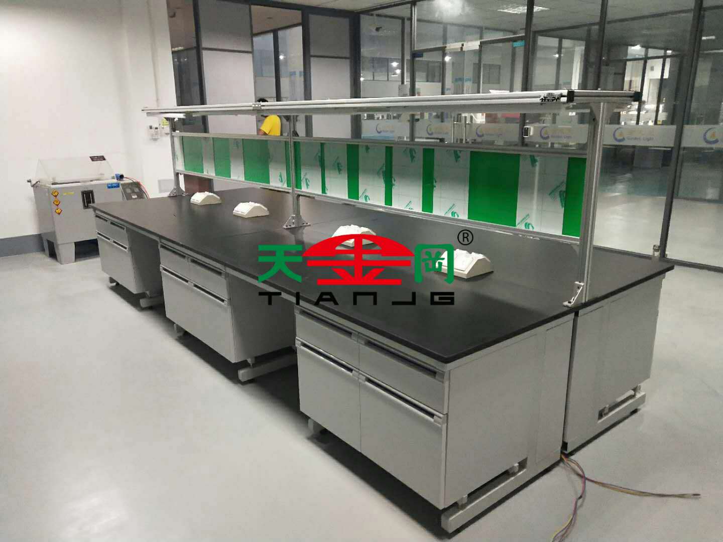 西安鉗工工作臺