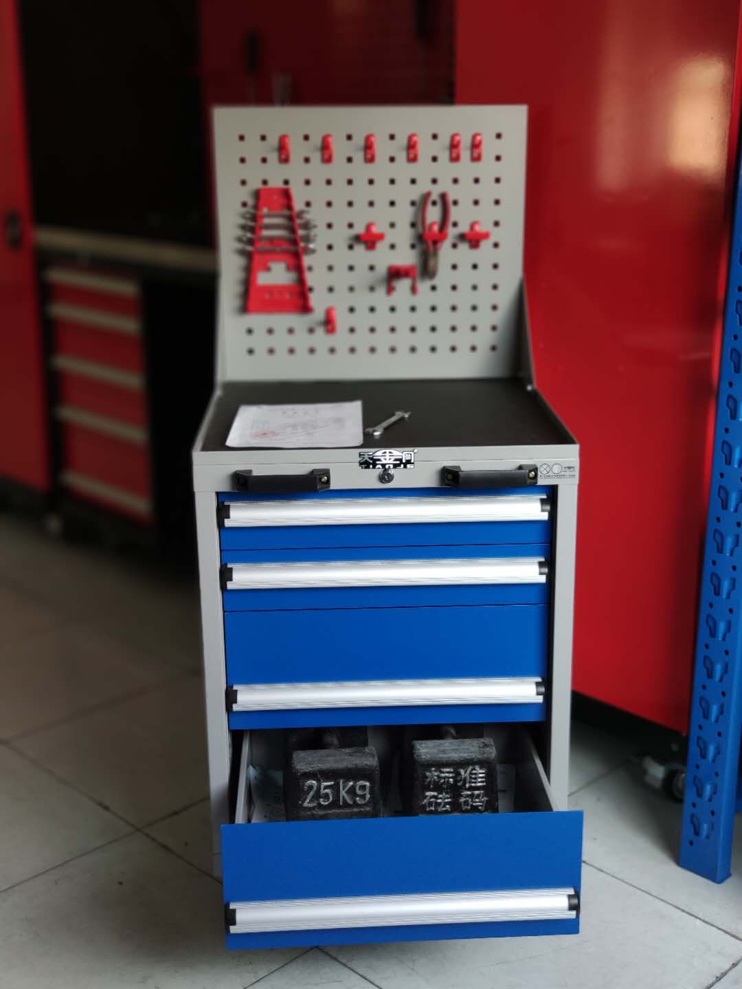 廠家供應(yīng)掛板工具柜【天金岡】