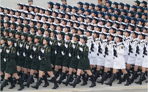 她們英姿颯爽，氣勢不凡，國之巾幗